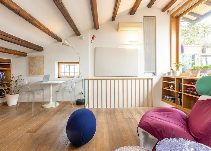 Design Duplex Penthouse With Terrace And Elevator In Monti Apartamento