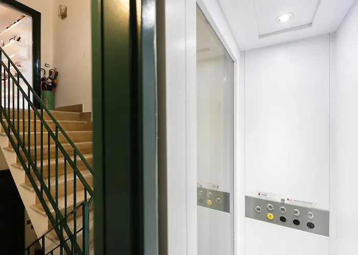 Design Duplex Penthouse With Terrace And Elevator In Monti Apartamento