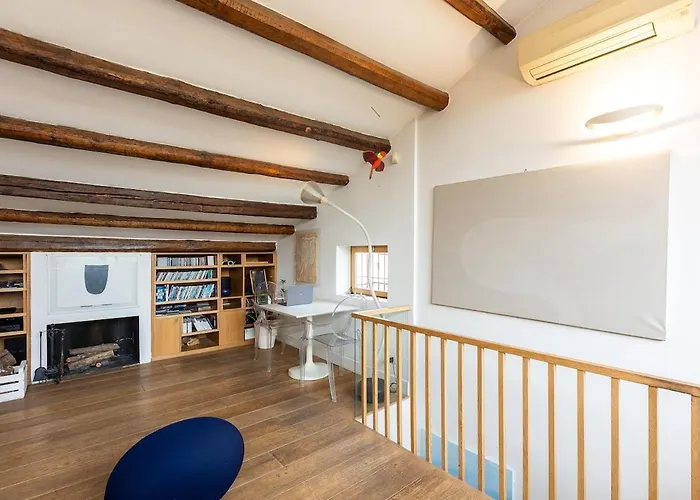 Design Duplex Penthouse With Terrace And Elevator In Monti Apartamento